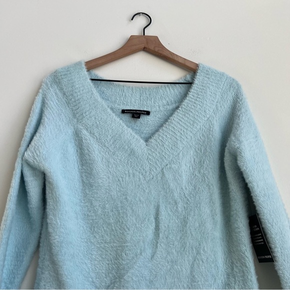 New Boston Proper Baby Blue V-neck Pullover Soft Fuzzy Eyelash Sweater XS - Picture 5 of 12